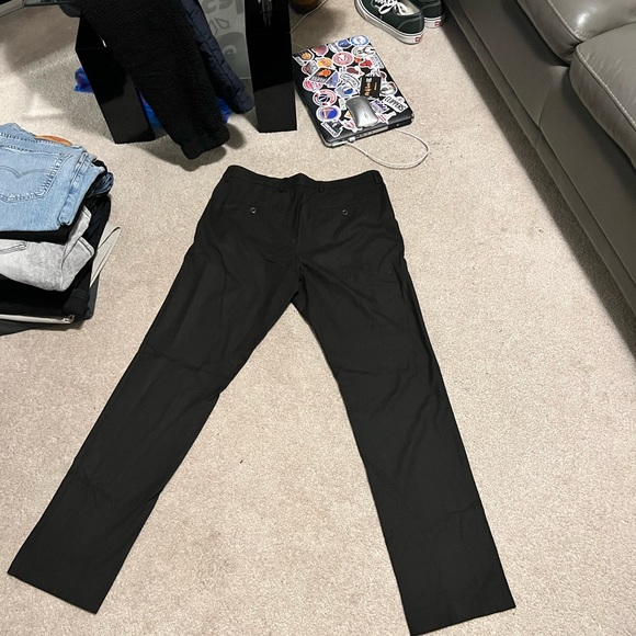 Perry Ellis Men’s Slim Fit Stretch Dress Pants | Size: Medium | Colour: Black - Picture 2 of 4